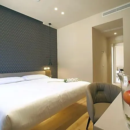 Oriana Homel Apartment *