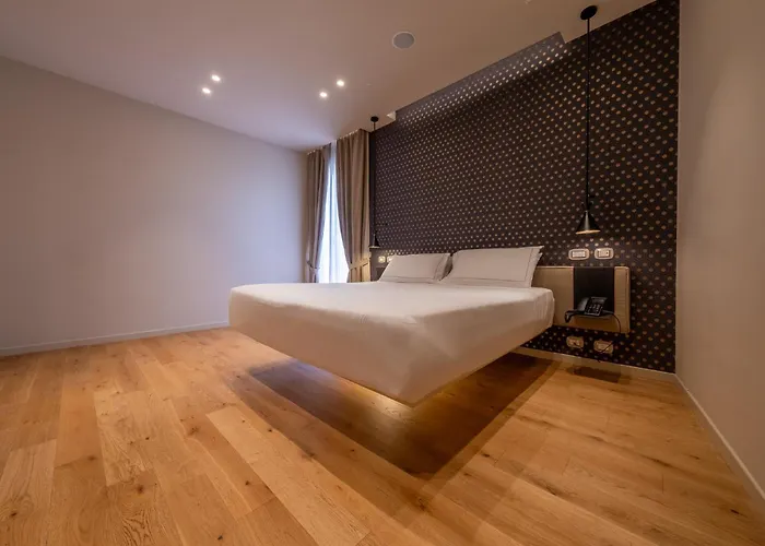 Oriana Homel Апартаменты Верона